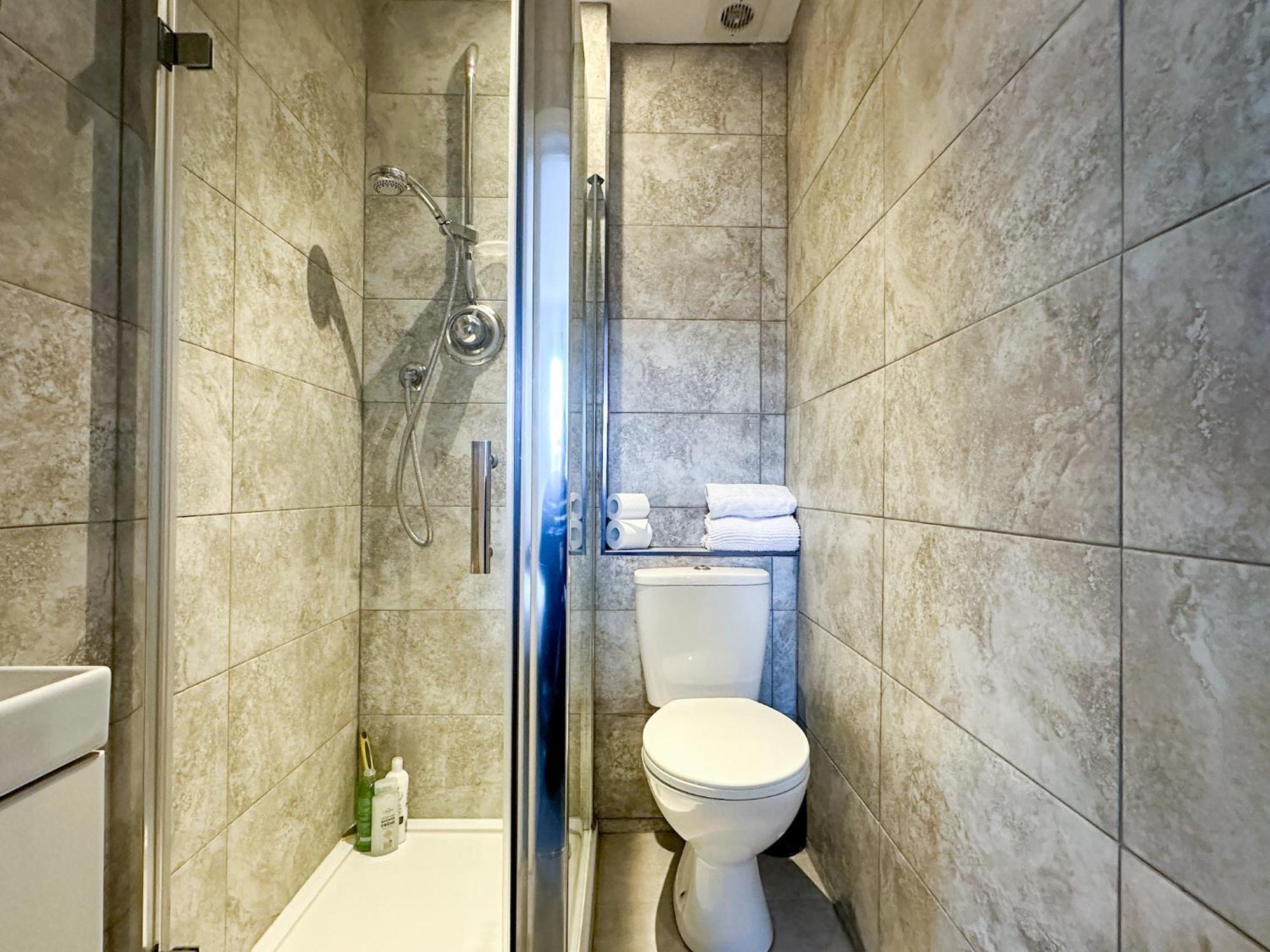 Stylish & Spacious City Centre 3-Bedroom Townhouse - Sleeps 6 Cantorbéry Extérieur photo