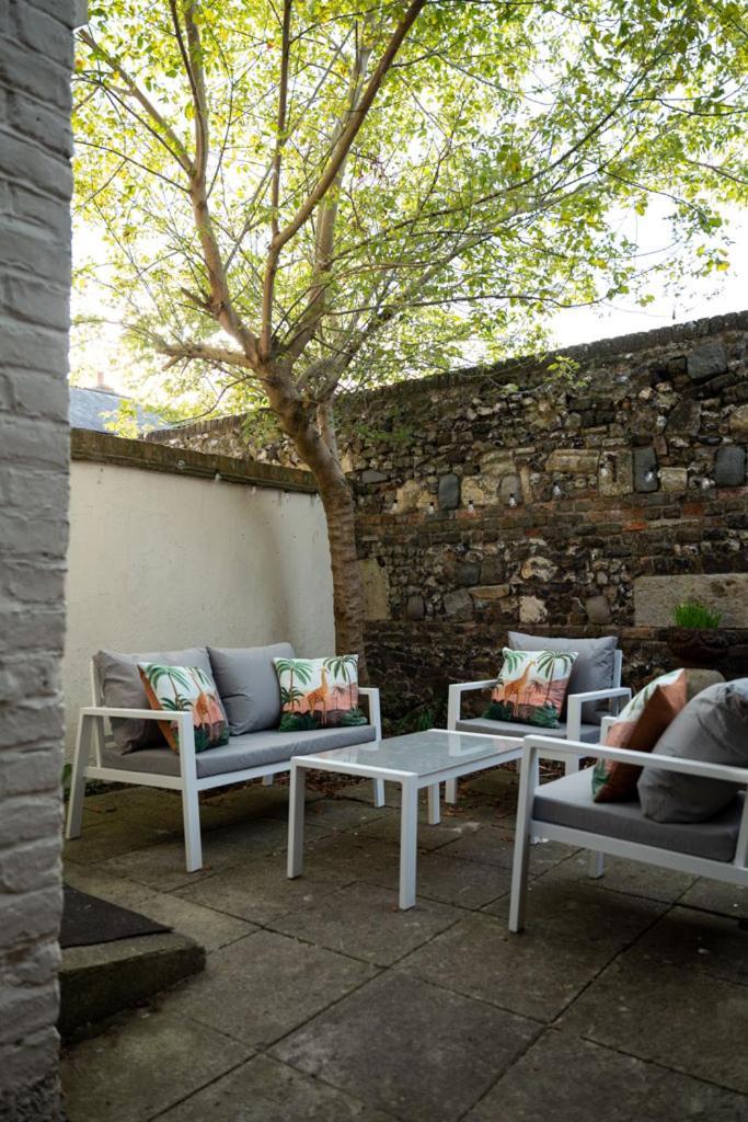 Stylish & Spacious City Centre 3-Bedroom Townhouse - Sleeps 6 Cantorbéry Extérieur photo
