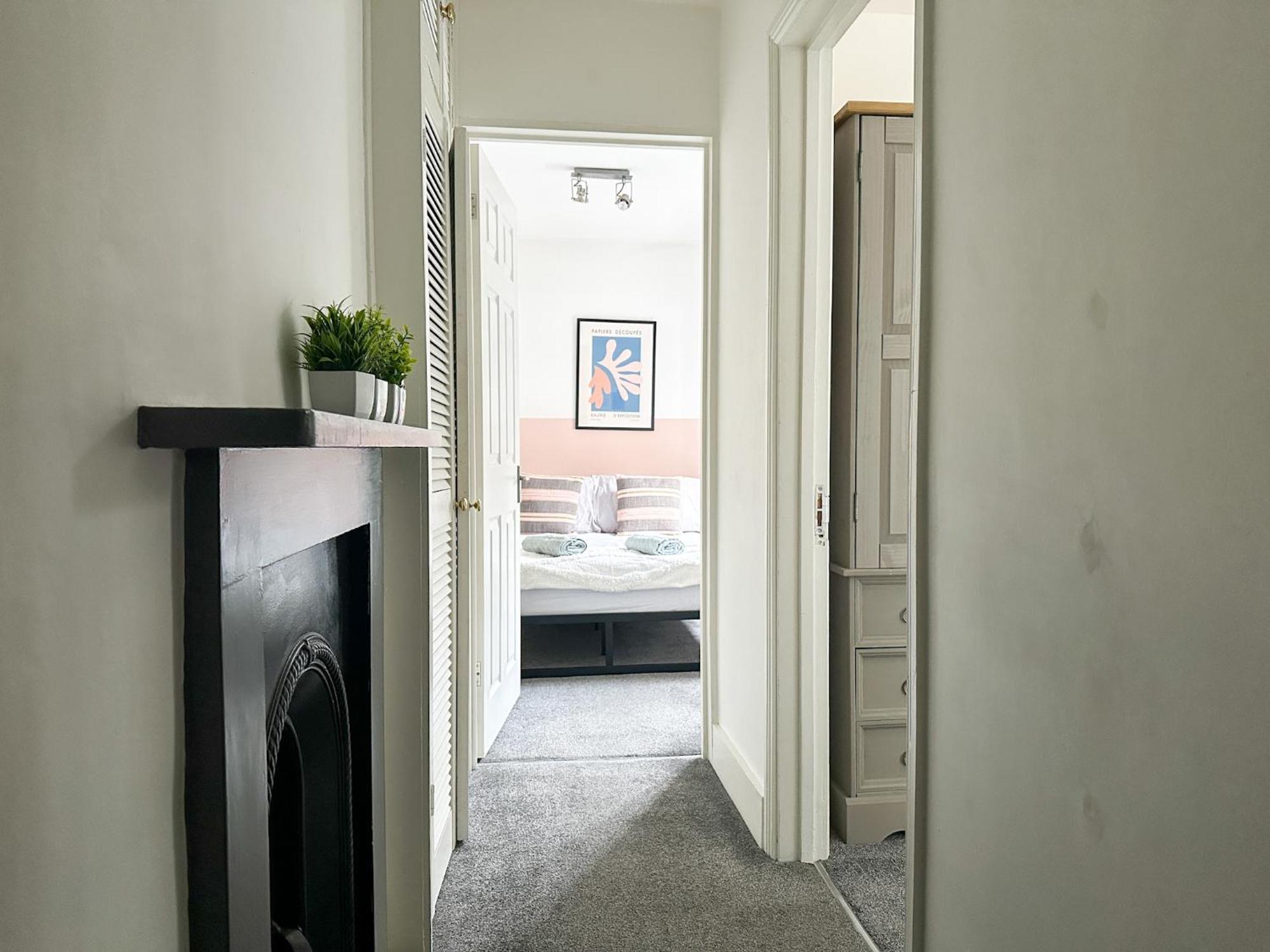 Stylish & Spacious City Centre 3-Bedroom Townhouse - Sleeps 6 Cantorbéry Extérieur photo