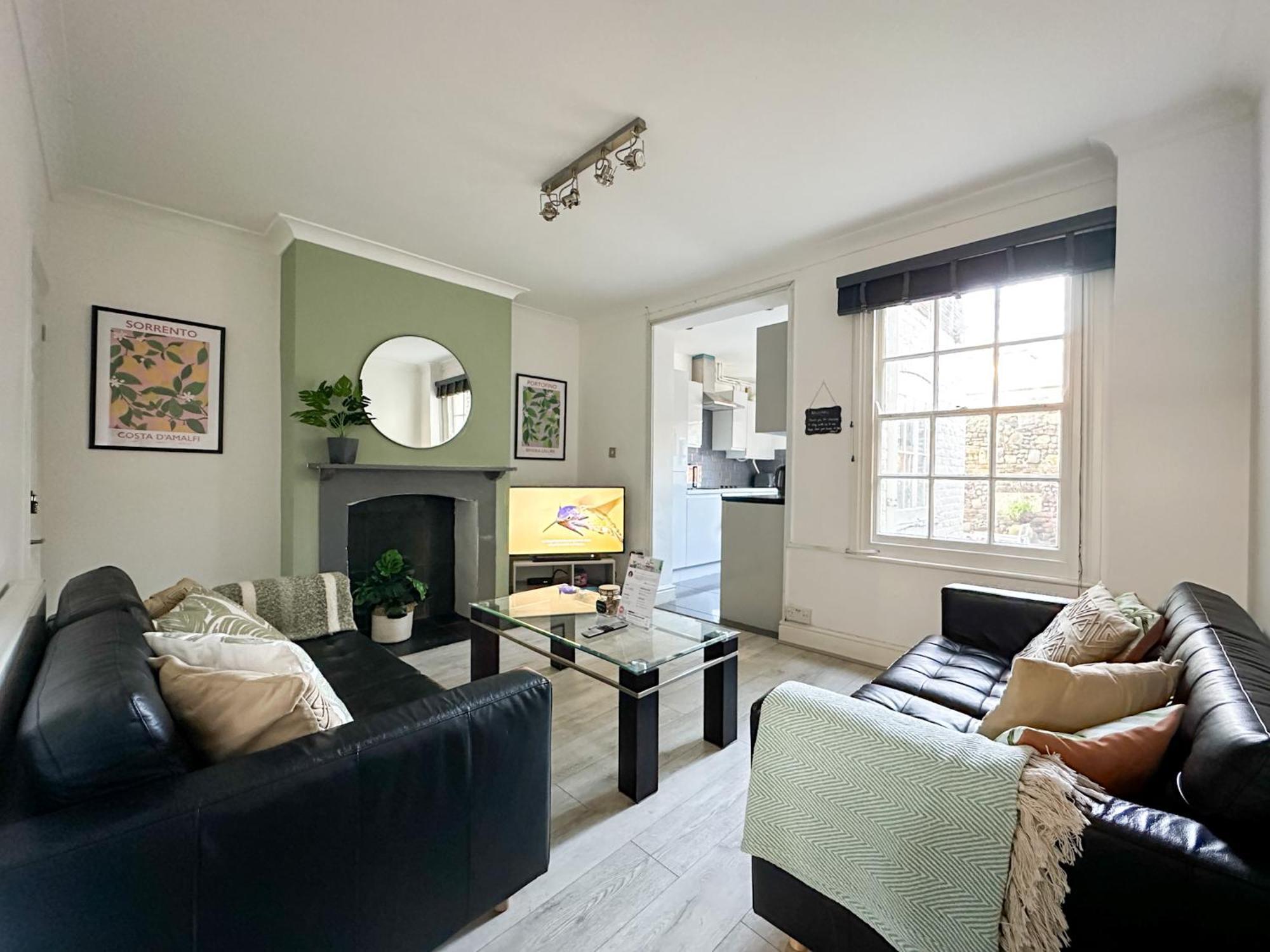 Stylish & Spacious City Centre 3-Bedroom Townhouse - Sleeps 6 Cantorbéry Extérieur photo